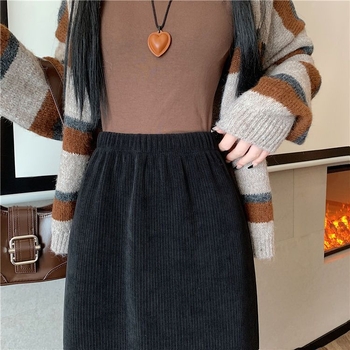 Fustă din Chenille, PVC ca materie principală, lungime medie, lansare primăvara 2025, elasticitate micro-bounce