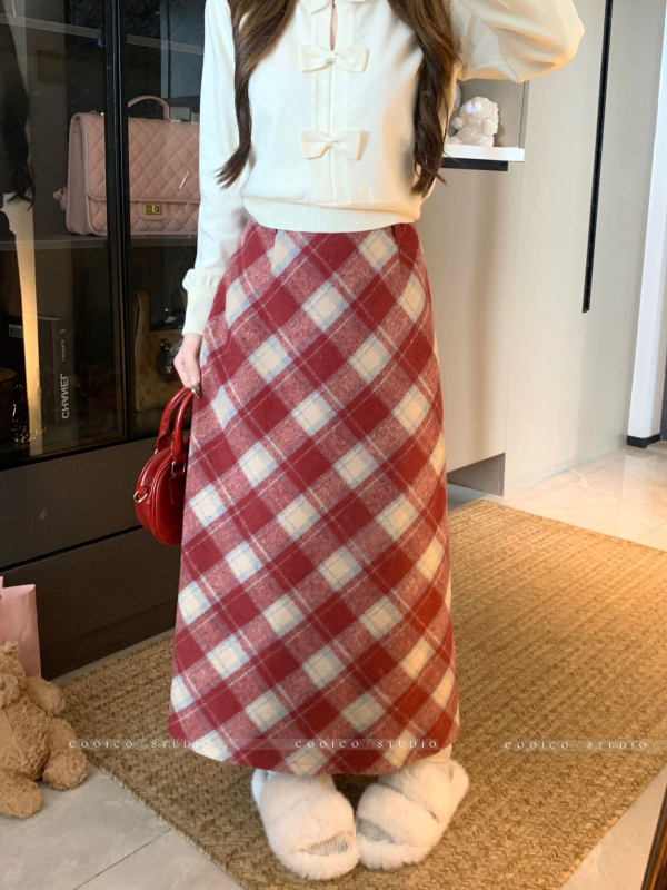 Magas derekú kockás szoknya, midi hosszú, poliészter, őszi 2025, irodalmi retro stílus