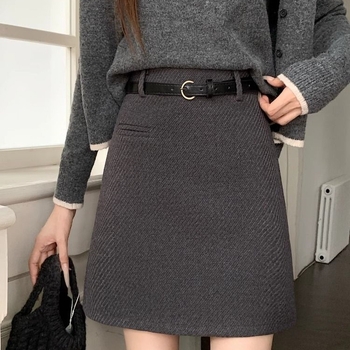 A-linijska vunena suknja, proljeće 2025, stil zvijezda, elastična tkanina