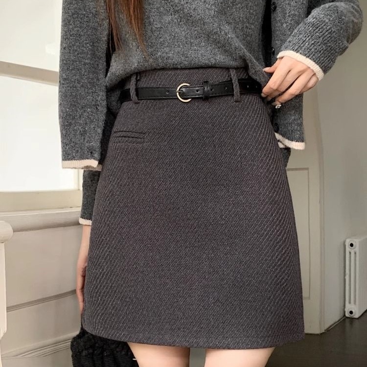 A-linijska vunena suknja, proljeće 2025, stil zvijezda, elastična tkanina