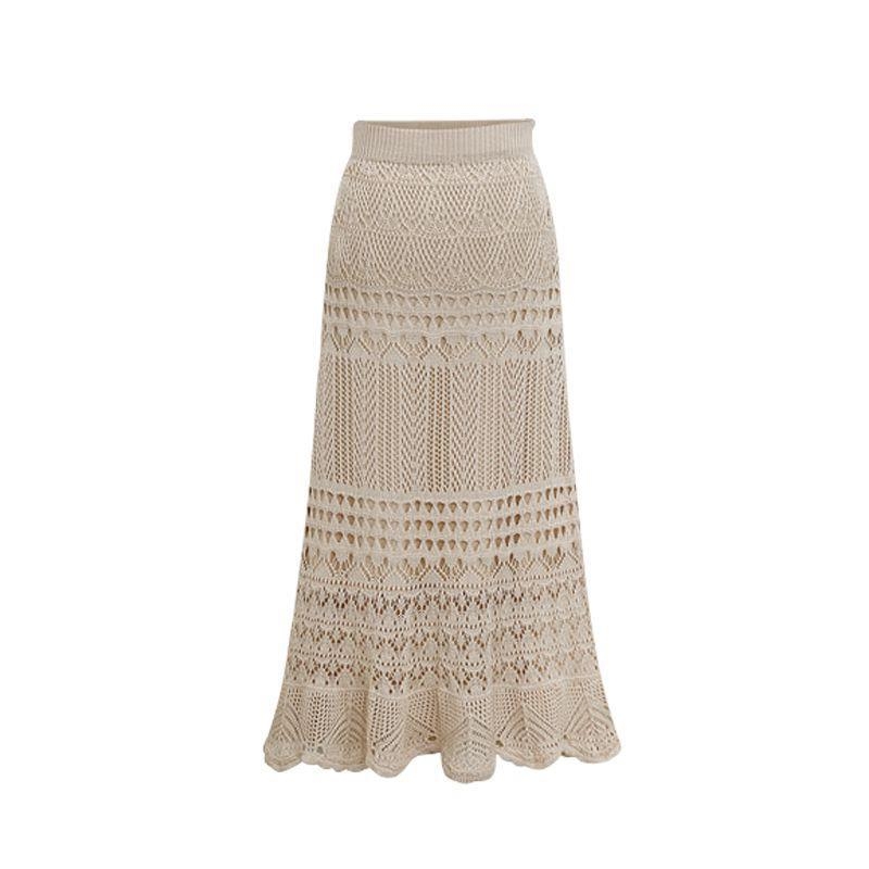 Čipkovaná pletená midi sukňa s vysokým pásom, A líniou, s flitrami a vyrezávanými detailmi, leto 2024