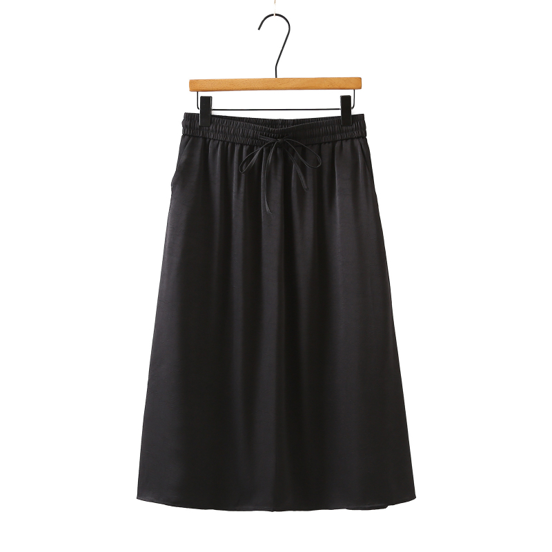 Satino A linijos sijonas, vidutinio ilgio, 2025 vasara, poliesterio audinys, vienalytis raštas