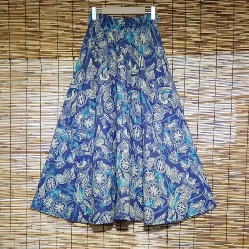 A linijos midi sijonas iš medvilnės ir lino, kasdienis japonų-korejiečių stilius, medvilnė 50–70%, kanapių 30–50%, vasara 2025