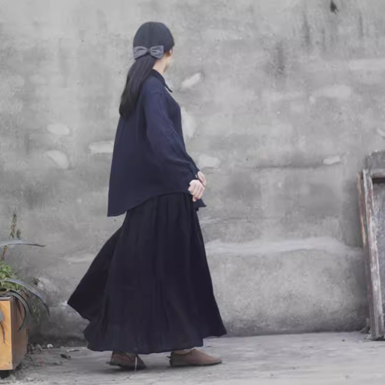 Moteriška medvilninė ilga klostuota sijonas - 90–95% medvilnės, literatūrinio retro stiliaus