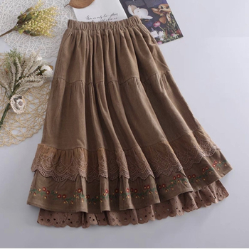 Sijonas su A-lynijos midi ilgio, chenille audinys su 90–95% Spandex, siuvimo sujungimo technika (splicing), 2024 m. pavasaris, stilius Royal sister