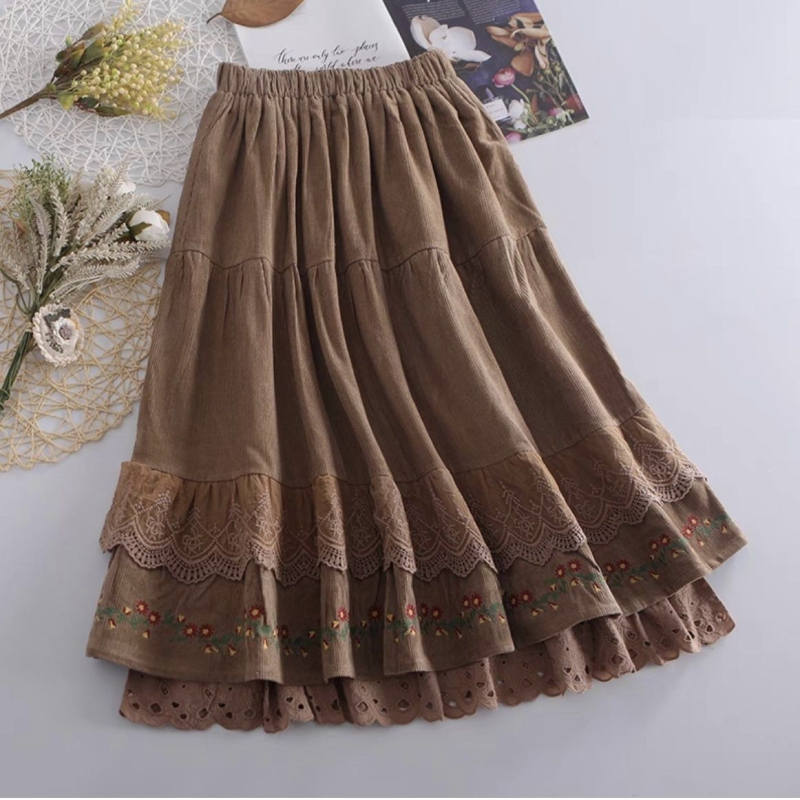 Sijonas su A-lynijos midi ilgio, chenille audinys su 90–95% Spandex, siuvimo sujungimo technika (splicing), 2024 m. pavasaris, stilius Royal sister