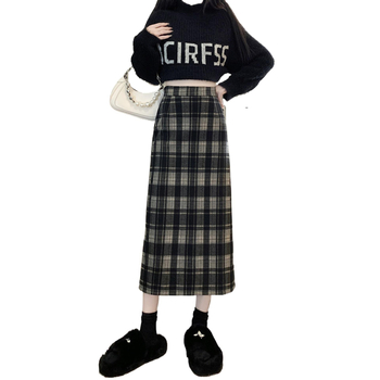 Ilgos vilnos sijonas su languotu raštu, platėjanti silueto linija, poliesterio-elastano mišinys (elastanas <30%), elastinga, ruduo 2025