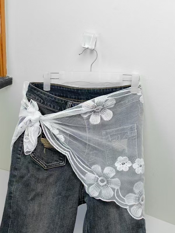 Cvjetna čipkasta suknja s vezom, 95% pamuk, proljeće 2025