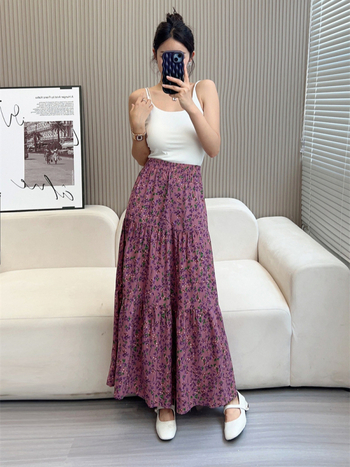 Fustă de femei în stil A-line, talie înaltă pentru subțiere, croială cu volum, model floral pe țesătură din bumbac-satin cu viscoză, lungime medie, vară 2024