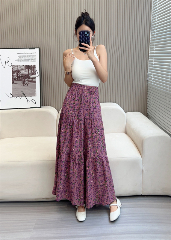 Fustă de femei în stil A-line, talie înaltă pentru subțiere, croială cu volum, model floral pe țesătură din bumbac-satin cu viscoză, lungime medie, vară 2024
