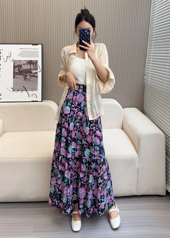 Fustă de femei în stil A-line, talie înaltă pentru subțiere, croială cu volum, model floral pe țesătură din bumbac-satin cu viscoză, lungime medie, vară 2024