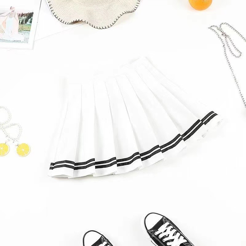 A-linijska plisirana kratka suknja s izšivkom; poliester tkanina s acetatnim vlaknom i spandexom; mikroelastična; ulični hipster stil