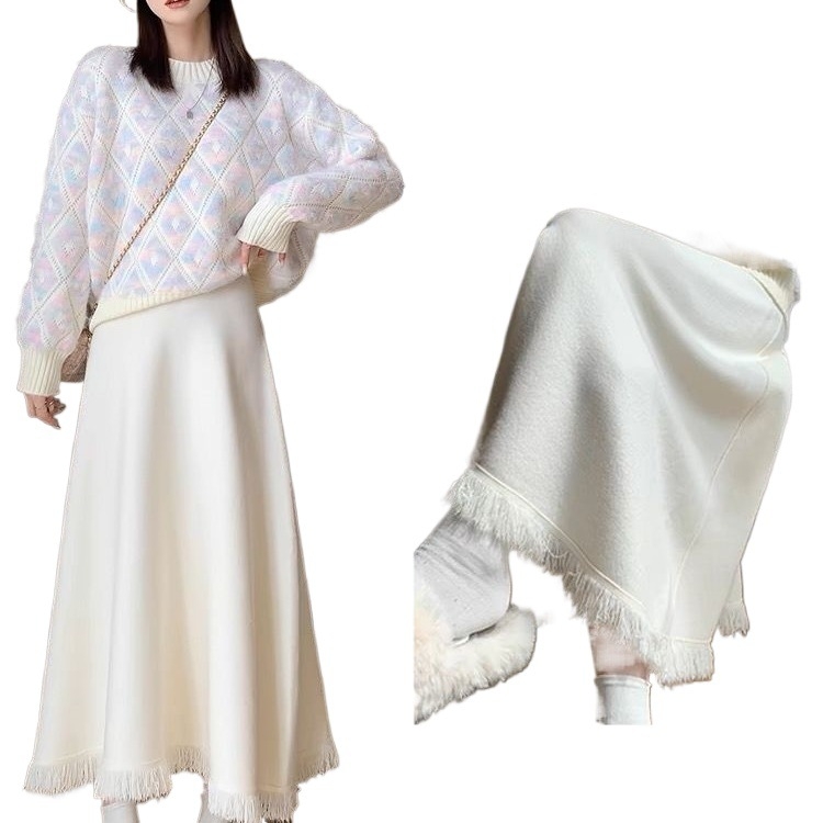 Sukňa s A-líniou, vlnená midi dĺžka