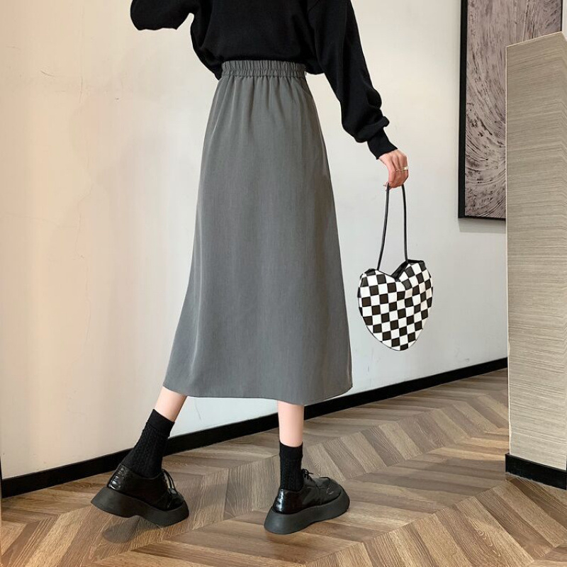 A-linijska suknja, jednostavan uzorak, poliester, srednje duljine, jesen 2023