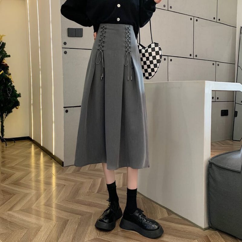 A-linijska suknja, jednostavan uzorak, poliester, srednje duljine, jesen 2023