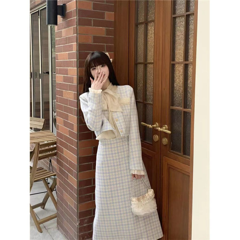 Costum fustă în stil franțuzesc, imprimeu carouri, mâneci lungi, fustă mini, primăvara 2025