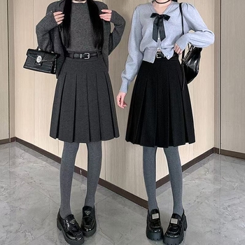 Plisirana midi suknja od pamukasto-mije tkanine, mikroelastična, jesen 2025