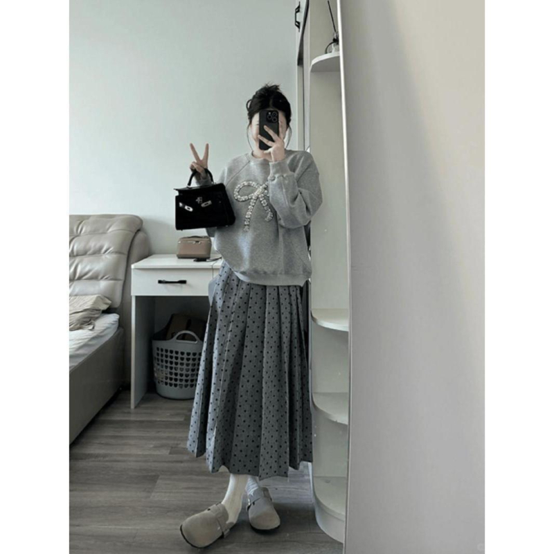 Σετ δύο τεμαχίων: φούτερ με φιόγκο και μακριά μανίκια + φούστα με πιέτες σε πουά, πολυεστέρας, φθινόπωρο 2024, ιαπωνο-κορεατικό casual στυλ