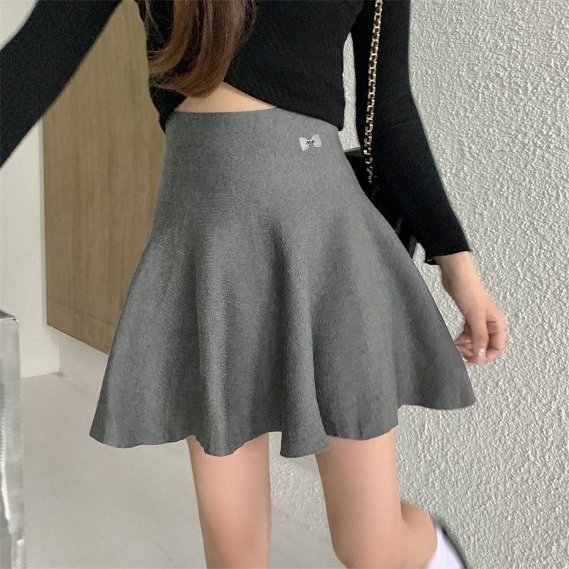 Dámska dáždniková sukňa, vzor mašľový uzol, bez žehlenia, 95% polyester, mikroelastická, jeseň 2025