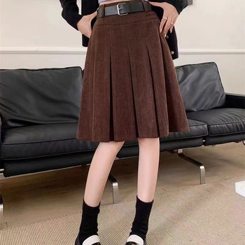 Geometrijski uzorkovana plisirana midi suknja od velur-elastičnog materijala, visokim strukom, jesen 2025