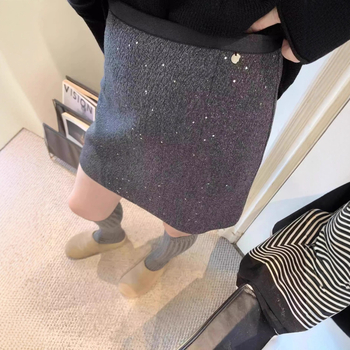 A-vonalú sequin szoknya poliészterből, mikroelasztikus, típus A, vasalás nélkül