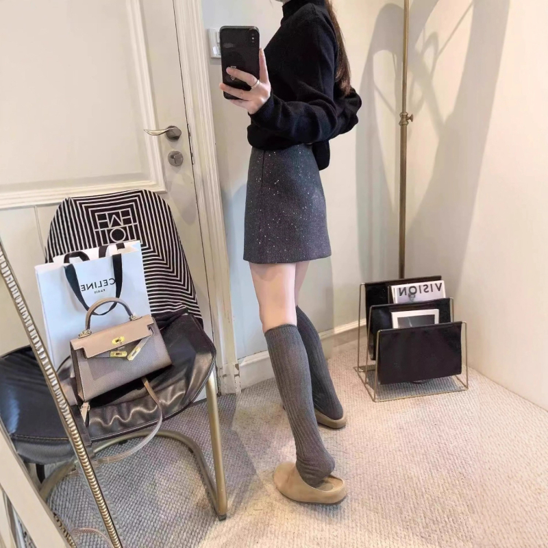 A-vonalú sequin szoknya poliészterből, mikroelasztikus, típus A, vasalás nélkül