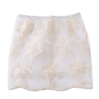 Csipkés 3D mintázatú szoknya, rétegzett kötény-fedő dizájn, középhosszú, 90–95% poliészter
