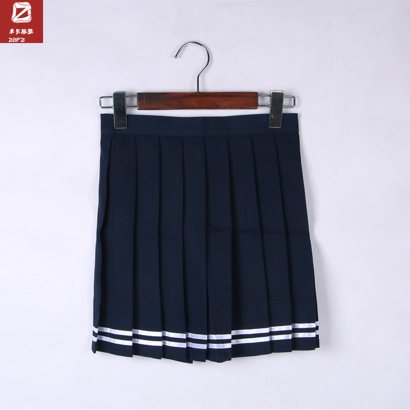 Pliszírozott szoknya, TR anyag, fő anyag tartalma 70–80%, japán stílus, rövid fazon