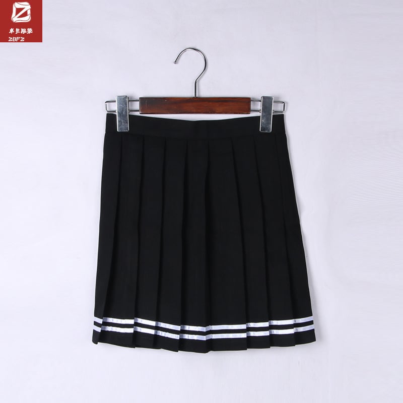 Pliszírozott szoknya, TR anyag, fő anyag tartalma 70–80%, japán stílus, rövid fazon