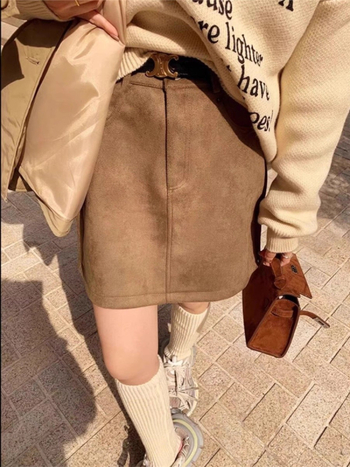 A-vonalú szoknya, poliészter anyag, fő anyag tartalom 30–50%, 2025 ősz, casual japán-koreai stílus