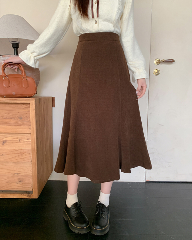 Sellő fazonú szoknya, középhosszú, poliészter, őszi 2025, elegáns mindennapi viselet