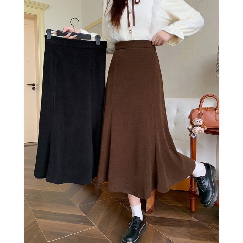 Sellő fazonú szoknya, középhosszú, poliészter, őszi 2025, elegáns mindennapi viselet