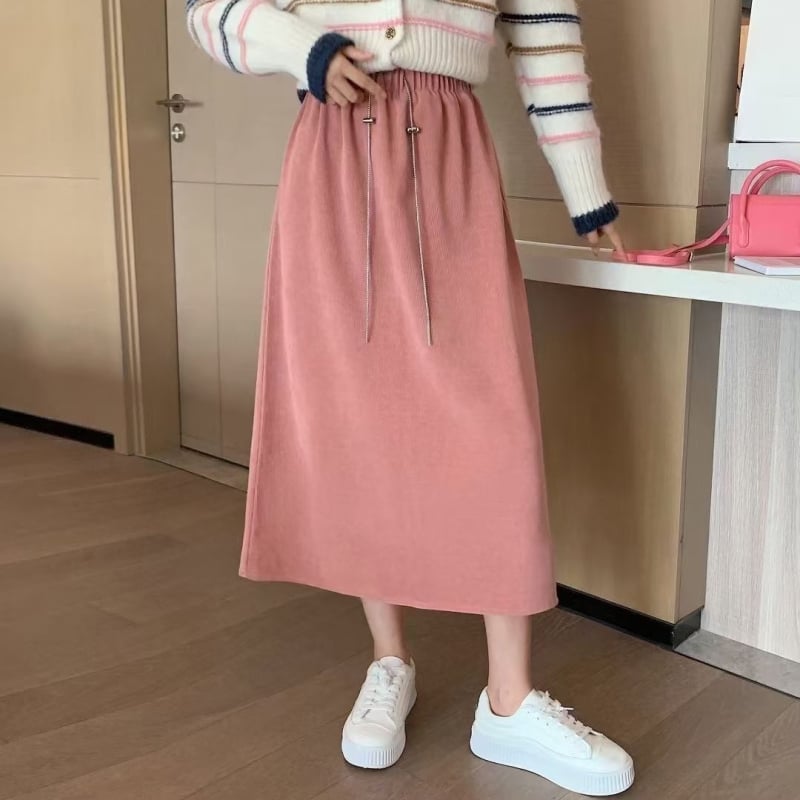 Midi suknja s visokim strukom, velur efekt, elastčna, jesensko-zimski stil, kruškolikog siluete, casual stil