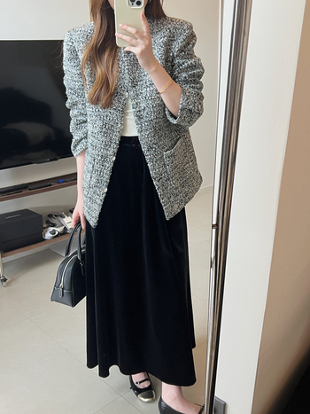 Velveto midi sijonas su aukštu juosmeniu, vienos spalvos, poliesterio audinys, vidutinio ilgio