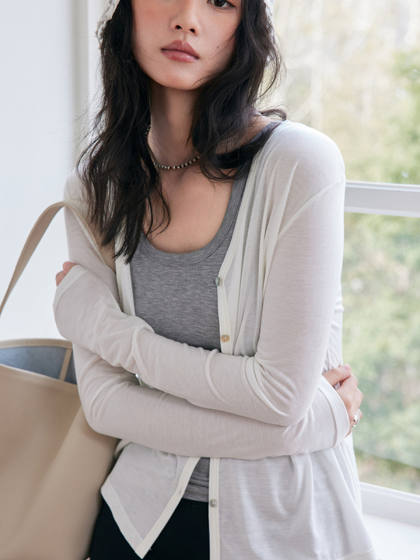 Ženski kardigan-top s kopčama, Lyocell (Tencel) 30–50% i vuna <30%, dugi rukavi, poluotvoren ovratnik, srednja duljina