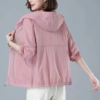 Žensko UV zaštitno jakna s dugim rukavima i kapuljom, lagani najlon (>96%), proljeće 2023