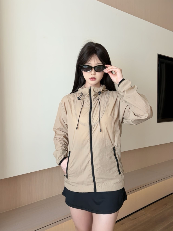 Sieviešu kapucēta neilona jaka ar UV aizsardzību, vēju izturīga un ūdens atgrūdoša, āra sporta stils, vasara 2025