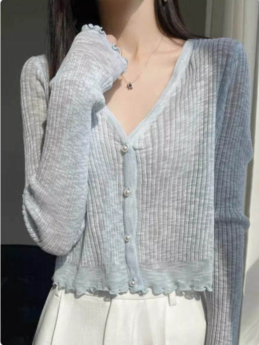 Ženski kardigan od ledenog svile, karirani uzorak, dugi rukavi, duljina 50–65 cm, zatvaranje jednim gumbom