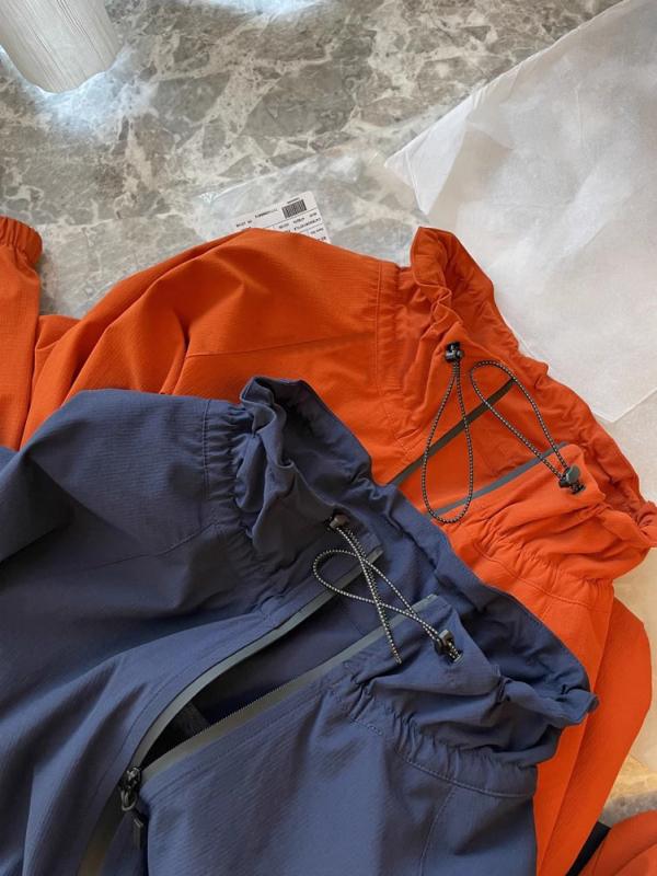 Ženska kratka windbreaker jakna u planinskom stilu, UPF30+, prednji zip, duge rukave, Spandex 90–95%