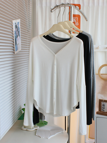 Ženska lagana mrežasta viskozna kardiganska jakna sa zaštitom od sunca, V-dekolte, duge rukave, dizajn šivanja/kolage, duljina 50–65 cm