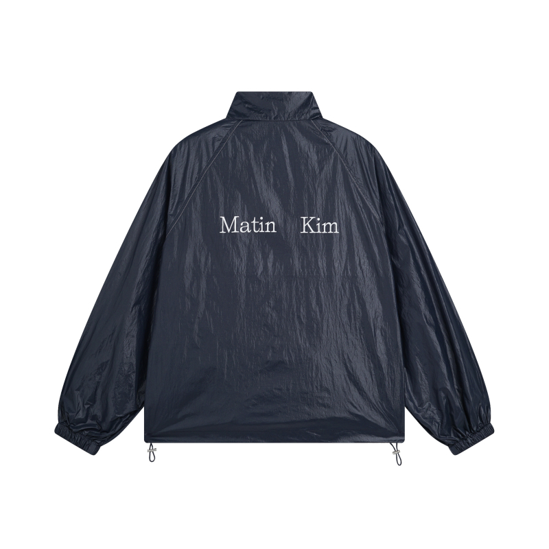 Ženski jaket s slobodnim krojem, stojeći ovratnik, zatvaranje na zip, print dizajn, poliester materijal