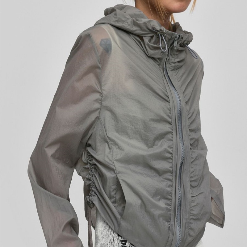 Ženska lagana jakna s kapuljom i zatvaračem na zip, od najlona, dugi rukav, duljina 50–65 cm, UPF30+