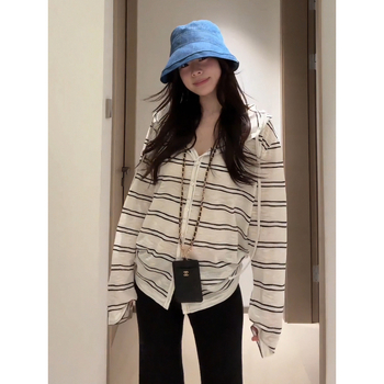 Ženski kaput s kapuljom i prugastim uzorkom, poliester, dugi rukavi, gradski stil, ljeto 2025