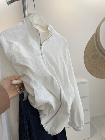 Ženska denim-pamučna jakna, stojeći ovratnik, bez rukava, A-silueta, proljeće 2025