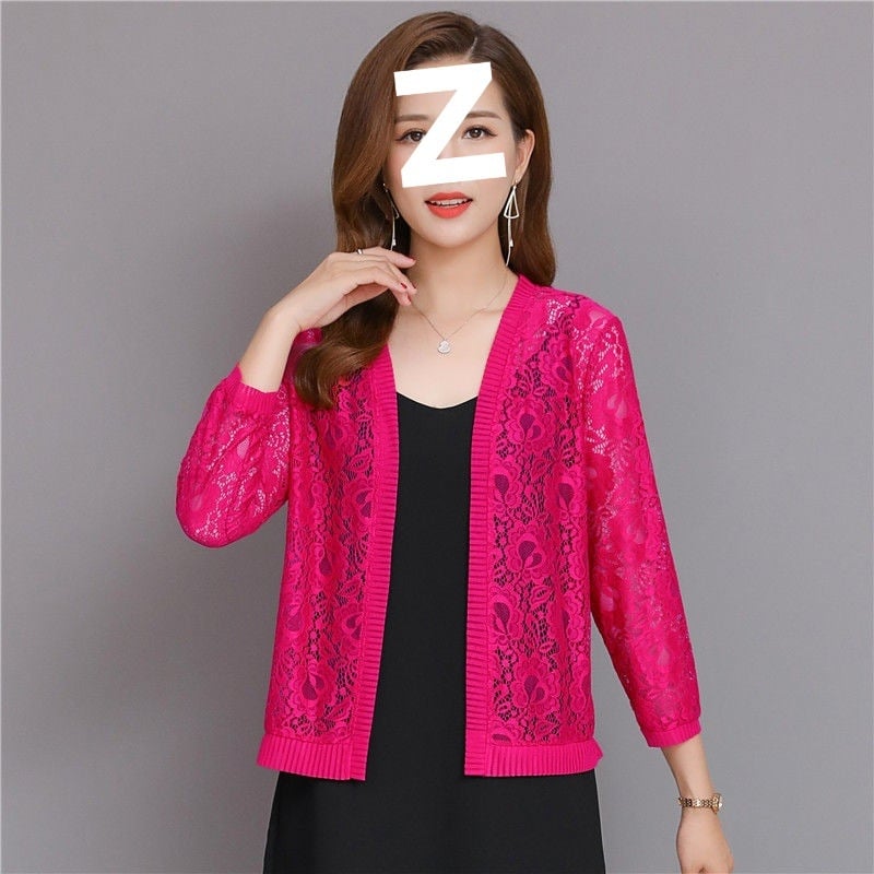 Čipkované krátke ľahké sako s 3/4 letnými rukávmi, bavlna–nylón zmes, jar 2023