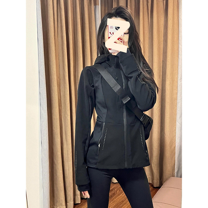 Jachetă Soft Shell pentru femei, croială Slim, cu glugă, fermoar, lungime scurtă, din poliester