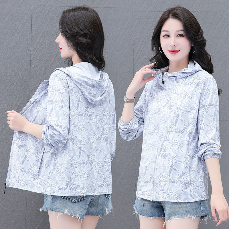 Geacă ușoară cu glugă pentru protecție solară, imprimeu floral, poliester, UPF50+, fermoar