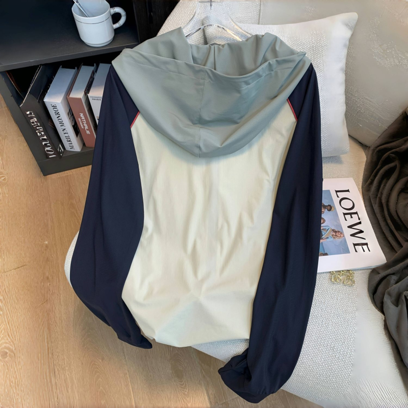 Jachetă din chenille cu spandex, fără mâneci, guler înălțat, croială slim-fit, primăvara 2025