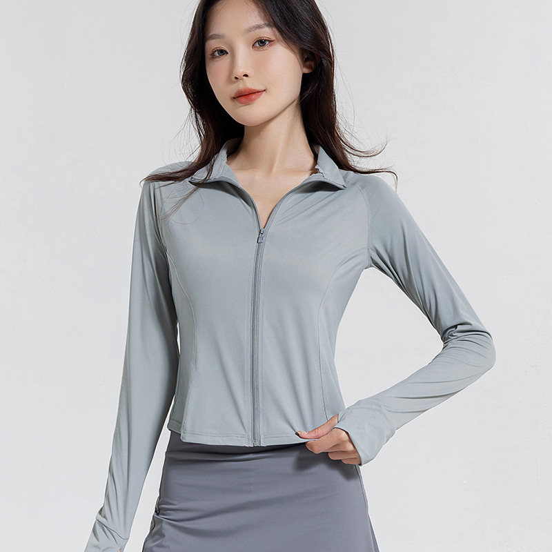 Bluză subțire de protecție solară pentru femei, croială slim, material nylon-spandex, UPF50+, mâneci raglan lungi cu fermoar, lungime 40–50 cm, vară 2024