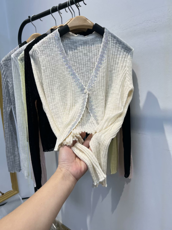 Top cardigan din fibre de bambus, croială Slim, lungime scurtă, mâneci lungi, UPF50+ protecție solară, nasture unic, Wan Lizi, Vara 2024